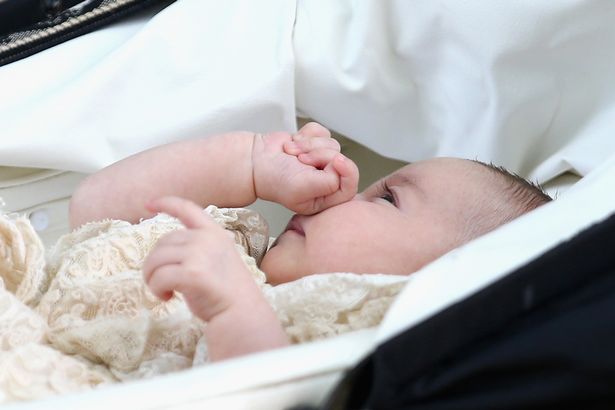 Princess-Charlotte-of-Cambridge-is-pushed-in-her-silver-cross-pram