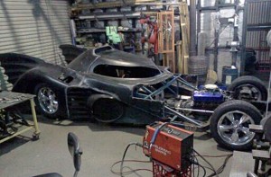 batmobile-garage_3086696k