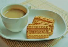 اختراع جديد لـ البسكويت| والمتابعين: الحمدلله هنمنعها تغرق في الشاي بلبن