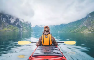 شاهد بالصور "6 أماكن لا تغيب عنها الشمس أبدًا".. إليك الأوقات المثالية لزيارتها %D9%86%D8%B1%D9%88%D9%8A%D8%AC