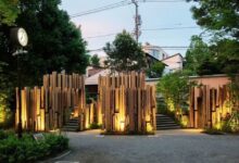  تبدو كأنها سفينة فضائية وتعمل بالصوت فقط.. أحدث مشروع لـ«دورات المياه العامة» في اليابان