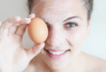 شاهدة 7 ملايين على التيك توك.. ماسك البيض للبشرة .. ومكوناته متاحة في منزلك
