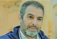 نوستالجيا | أحمد عبدالعزيز: «مجبتش شبكة ولا دفعت مهر لأن زوجتي لا تقدر بمال»