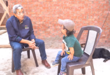 الفنان «محمد الصغير» يشكو حاله لـ«محمود سعد» :«مفيش شغل وعايش بـ500 جنيه معاش والدتي».