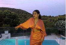 على خطى والدها.. جنى عمرو دياب تقدم أولى عروضها الغنائية على المسرح