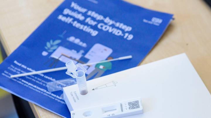 الأطباء يحذرون من أعراض أوميكرون الليلية.. هل تعلم عنها؟