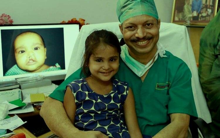 هذا الطبيب أجرى 37 ألف عملية مجانية للأطفال