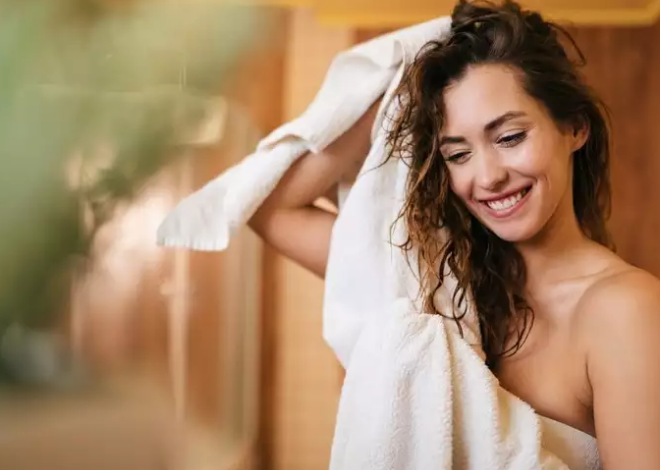 كم مرة يجب أن تغسل مناشفك حفاظًا على بشرتك؟