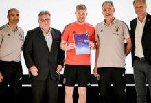 محلل رياضي يشرح أهمية حصول «دي بروين» على رخصة التدريب:«هيغير من نظرته للعبة»